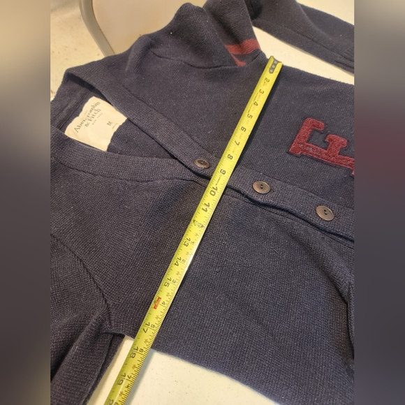 Abercrombie & Fitch Cardigan‎ Mens M Navy Letterman Sweater University Logo - Picture 9 of 11